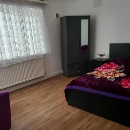 Grey Double Bedroom London Kültér fotó
