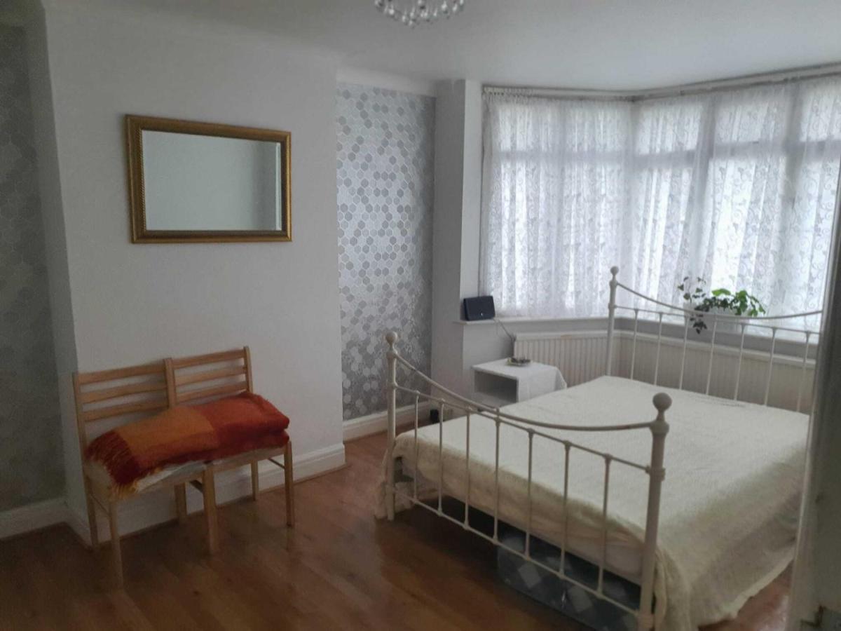 Grey Double Bedroom London Kültér fotó